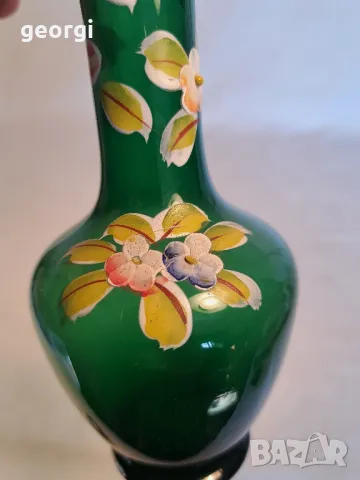 стъклена изрисувана вазичка от зелено стъкло 22/3, снимка 5 - Вази - 49195265