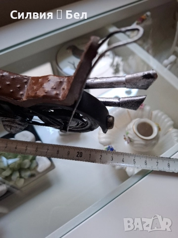 Винтидж декоративен мотор – духът на свободата🏍, снимка 7 - Декорация за дома - 51450148