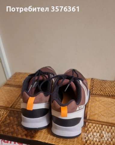 Adidas маратонки, снимка 2 - Детски маратонки - 52372224