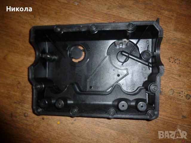 Капак за клапани Фолксваген Поло 1,4 75 к.с 2006 год, снимка 3 - Части - 38614592