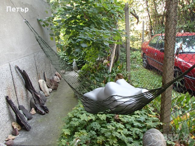 Продавам лек и здрав плетен хамак тип мрежа