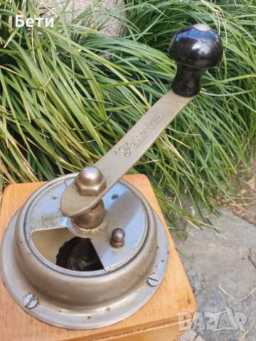 Старинни мелничики за кафе , снимка 7 - Колекции - 40228551