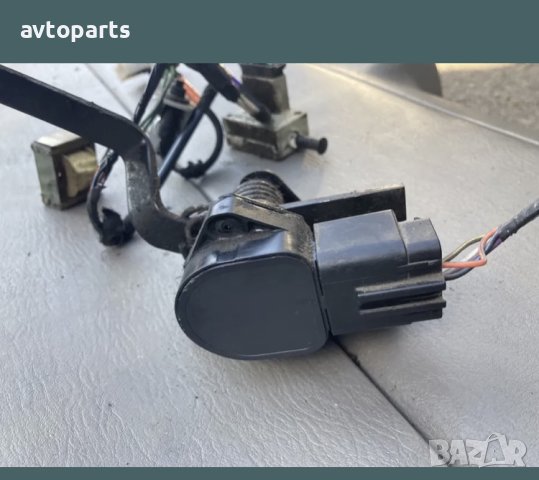 Chrysler voyager 2004г 2.5d  педал газ, снимка 2 - Части - 40473077