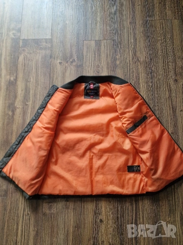 Страхотна мъжка грейка елек ALPHA INDUSTRIES размер M , снимка 8 - Якета - 53227468