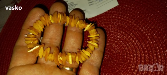 Бял кехлибар-гривна,нова, снимка 2 - Гривни - 39410900