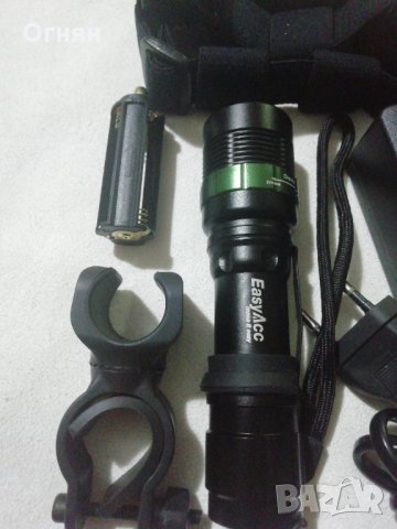 Фенерче Easy Acc RoHS със ЗУМ и зарядно