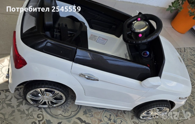  Акумулаторна кола Ленд Ровър Дискавъри 12V бяла, снимка 6 - Детски велосипеди, триколки и коли - 53956725