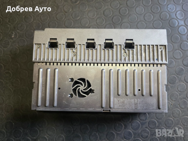 Продавам усилвател Harman Kardon за Mercedes S Class W221  A 221 900 81 03