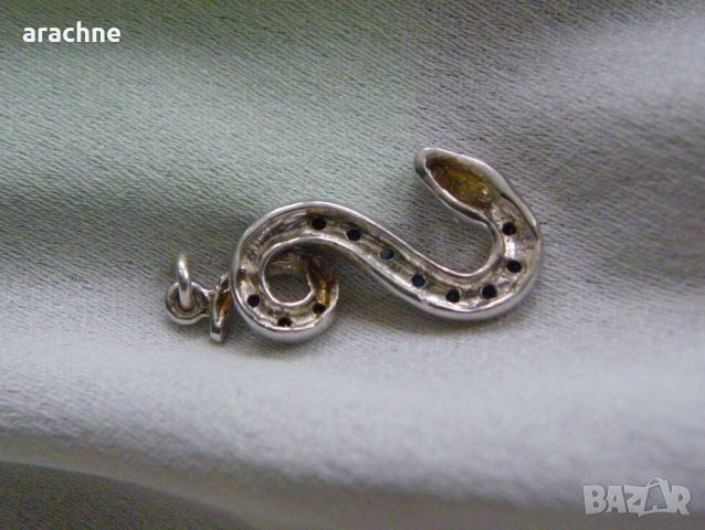 Сребърен медальон с природни сапфири, снимка 3 - Колиета, медальони, синджири - 39404095