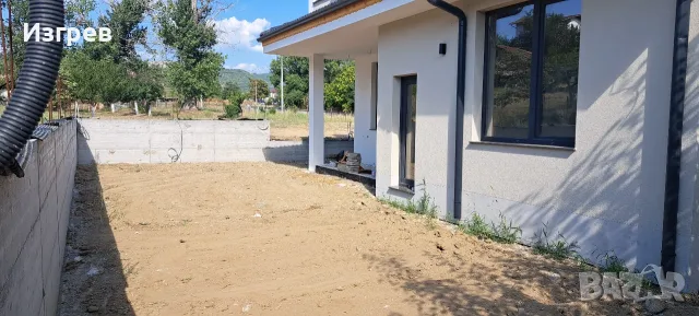 Продавам новопостроена къща с АКТ 16 - БЛАГОЕВГРАД село ИЗГРЕВ, снимка 5 - Къщи - 55779885