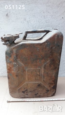 Масивна метална туба за гориво - 10 литра , снимка 2 - Антикварни и старинни предмети - 31051663