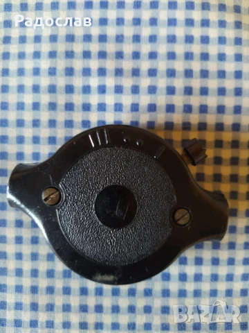 стари щепсели и степенен прекъсвач, снимка 3 - Други ценни предмети - 50637921