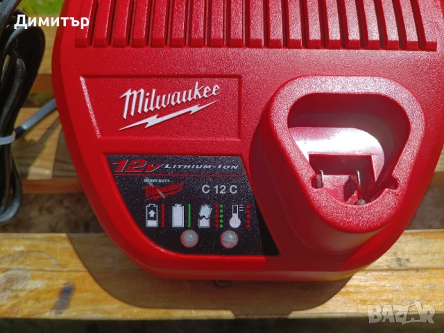 Milwaukee C12/M12 зарядно устройство , снимка 2 - Винтоверти - 46858505