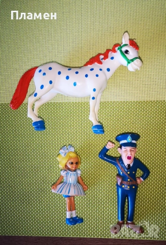 Пипи - три стари гумени фигури на Аника, коня и полицая, снимка 4 - Колекции - 50927448