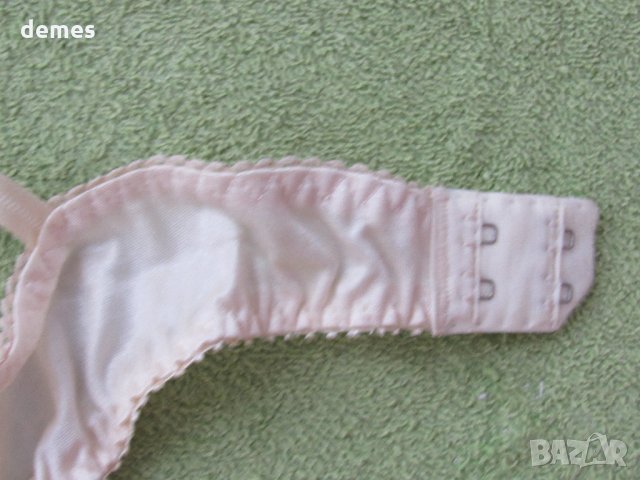 Нов дамски сутиен цвят екрю 85D, снимка 3 - Бельо - 31230273