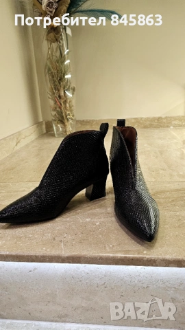 Нови боти, снимка 2 - Дамски боти - 53220128
