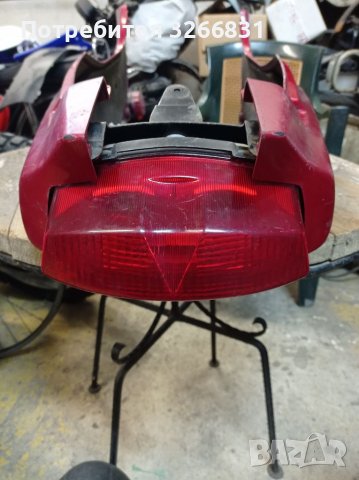 Kawasaki GPZ 500 лява и дясна част на опашка спойлер, снимка 10 - Мотоциклети и мототехника - 35335240