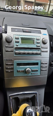 Toйота Корола Версо 1,8, снимка 12 - Автомобили и джипове - 54080110