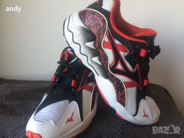 нови маратонки MIZUNO WAVE RIDER 1 44р, снимка 2 - Маратонки - 42780463