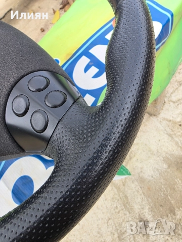 Волан на Мерцедес , снимка 2 - Части - 52419556