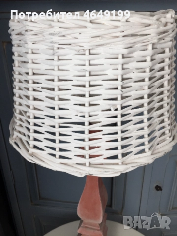 Нощна лампа с ратанов абажур, снимка 2 - Настолни лампи - 52639272