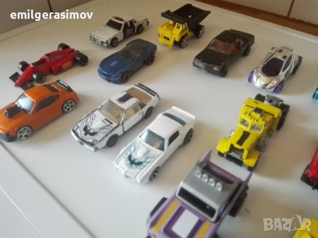 Влакче и метални колички два лота.., снимка 5 - Влакчета, самолети, хеликоптери - 34618076