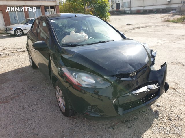 Mazda 2 1.3i 75kc -на части, снимка 10 - Автомобили и джипове - 30541747