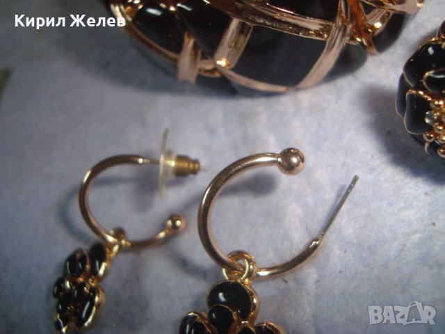 ПРЕКРАСЕН КОМПЛЕКТ ПОЗЛАТЕНИ ЕМАЙЛИРАНИ ФЕШЪН АРТ БИЖУТА - ПРЪСТЕН ГРИВА и ОБЕЦИ 27999, снимка 14 - Бижутерийни комплекти - 37076010