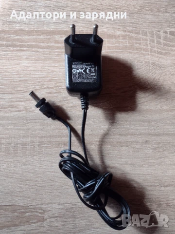 Зарядно адаптор Bosch 32v 0.4A