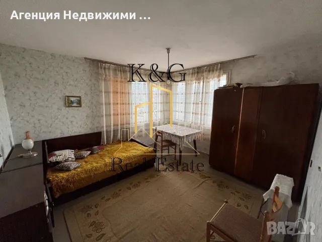 Двуетажна къща в с. Гецово, снимка 6 - Къщи - 49821969