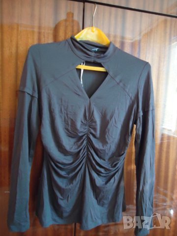 нова блуза, снимка 2 - Блузи с дълъг ръкав и пуловери - 40583514