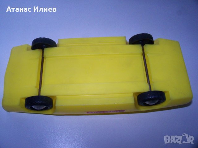 Соц пластмасова кола играчка жълта, снимка 4 - Коли, камиони, мотори, писти - 39466421