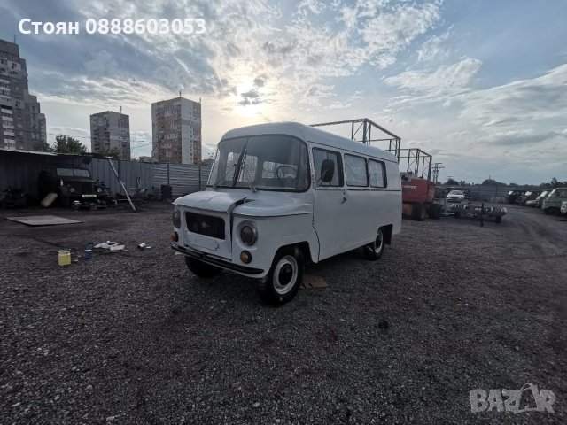 Продавам Ниса 