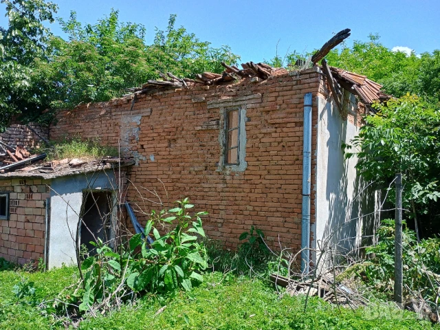 Имот 2,78 дка с ток, вода и постройки в с. Обнова, снимка 13 - Парцели - 50583793