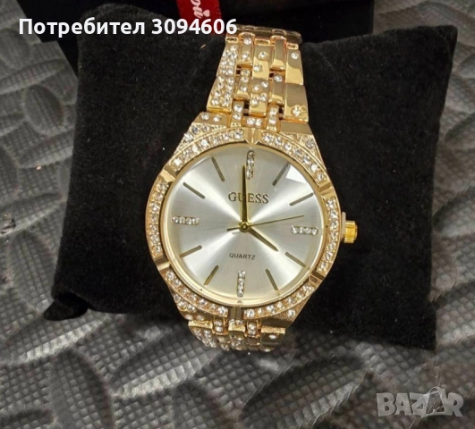 Часовници в подаръчна кутия , снимка 2 - Бижутерийни комплекти - 52357462