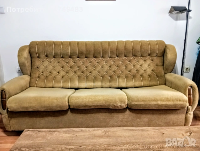 Продавам диван и две кресла 