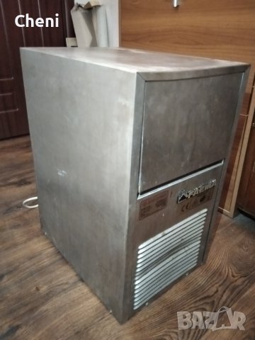Ледогенератор ФАЕМА., снимка 2 - Хладилни витрини и фризери - 39885695