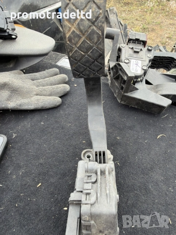 Потенциометър педал газ Ауди А6 Ц6 Audi A6 C6 4F1723523