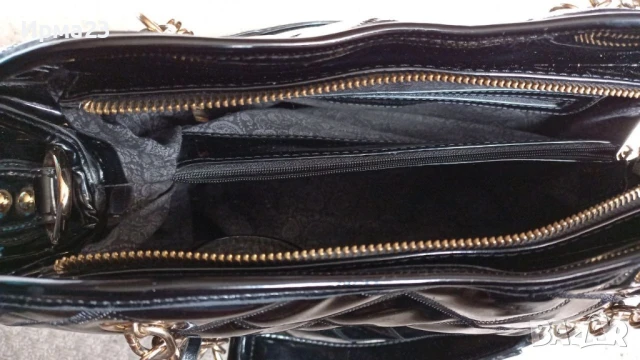 Дамска чанта, снимка 6 - Чанти - 50885505