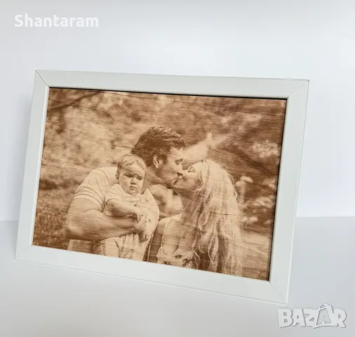 Гравирана снимка върху дърво с рамка 30 см, снимка 2 - Декорация за дома - 50109980