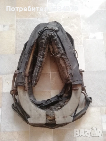 Автентичен хамут, ярем за животни дърпащо каруци, рала и други. 