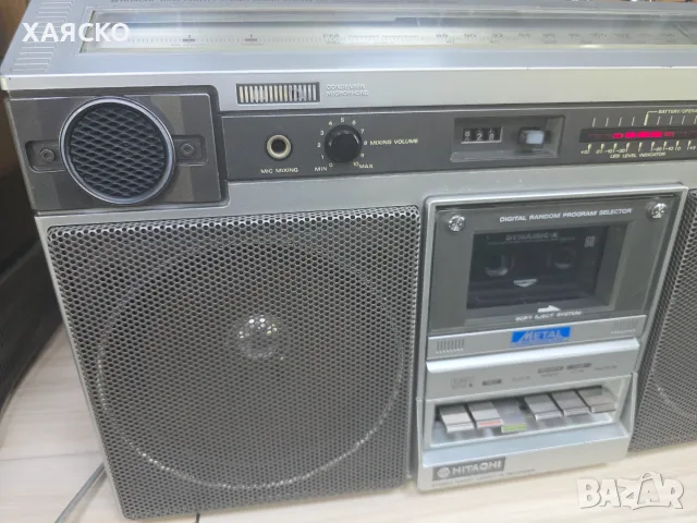 HITACHI TRK-8270W, снимка 2 - Радиокасетофони, транзистори - 56039689