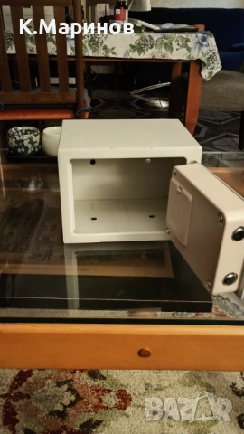  Сейф Steinhaus, Стоманен, Електронно заключване + 2 Ключа., снимка 2 - Сейфове и каси - 52482602