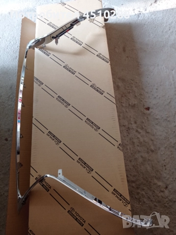 Нови хром лайсни за предна решетка на Lexus UX 2019- 2024, снимка 2 - Части - 52900172