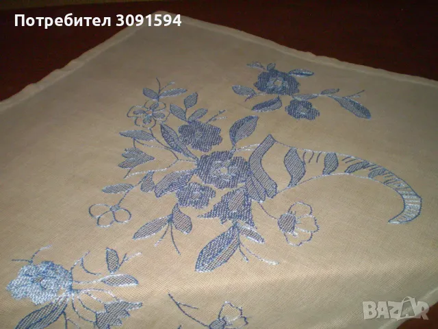 Стара ръчно бродирана покривка на тюл синя бродерия, снимка 7 - Други ценни предмети - 48445708