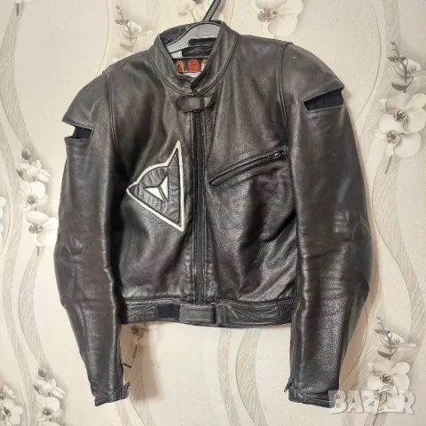 дамско Dainese кожено яке размер 50 с протектори рамене и лакти , снимка 10 - Якета - 49679587