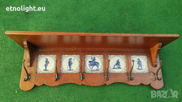 Уникална масивна дъбова закачалка с рафт отгоре и порцеланови плочки , снимка 3 - Закачалки - 52805904