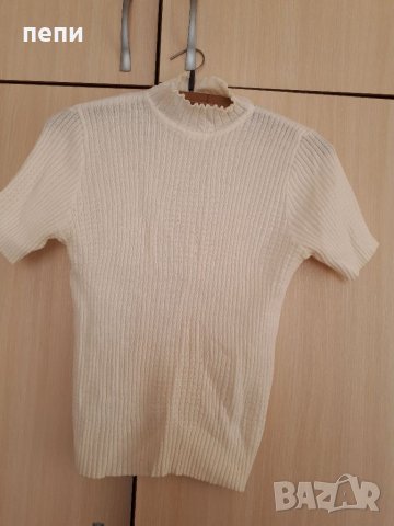 Дамско пуловерче-M, снимка 1 - Блузи с дълъг ръкав и пуловери - 35251072