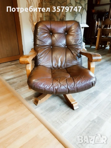 Въртящ стол 