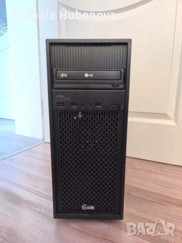 Компютърен сет с монитор, камера и светеща клавиатура, снимка 2 - Работни компютри - 52381706